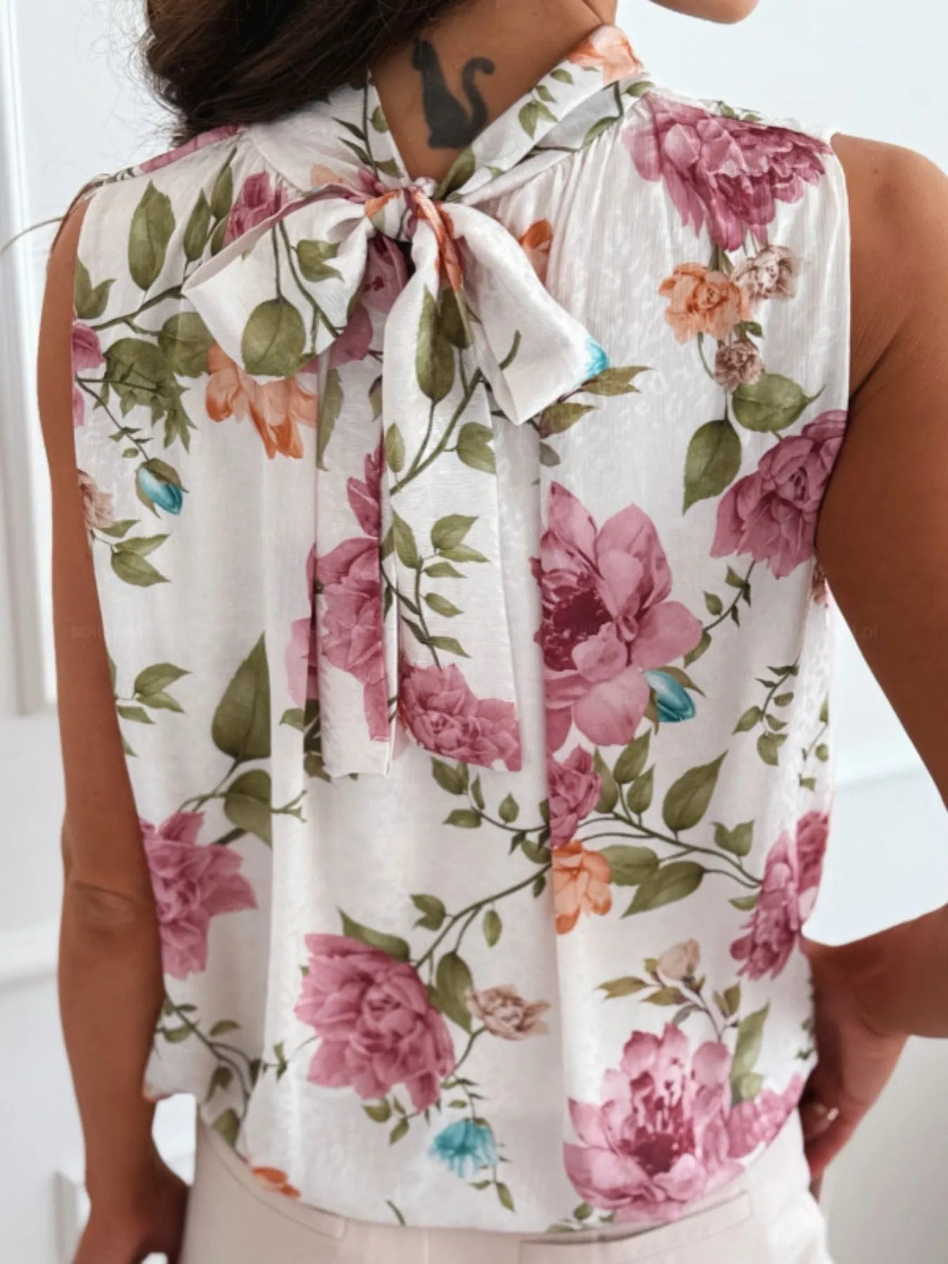 Floral Mock Neck Sleeveless Blouse OutfitFlow