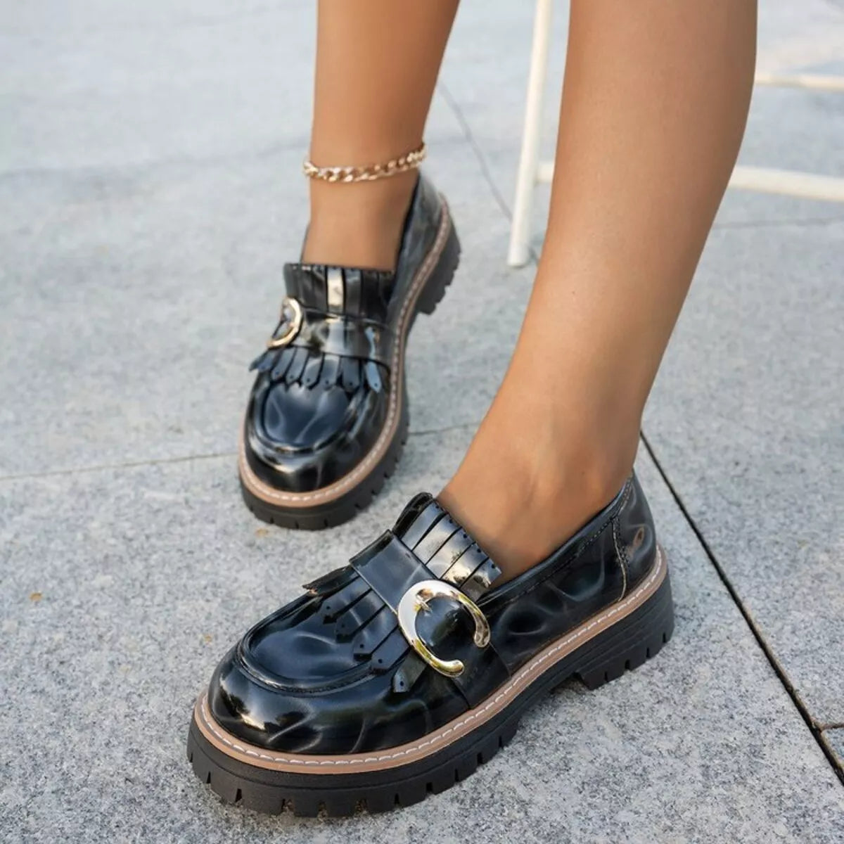 Round Toe Platform Loafers Trendsi