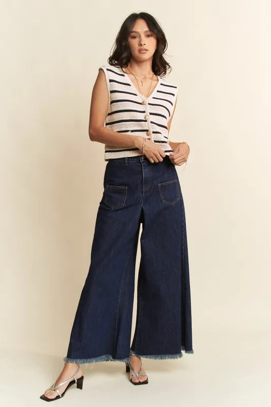 Davi & Dani Sleeveless Cropped Striped Sweater Knit Vest Top OutfitFlow