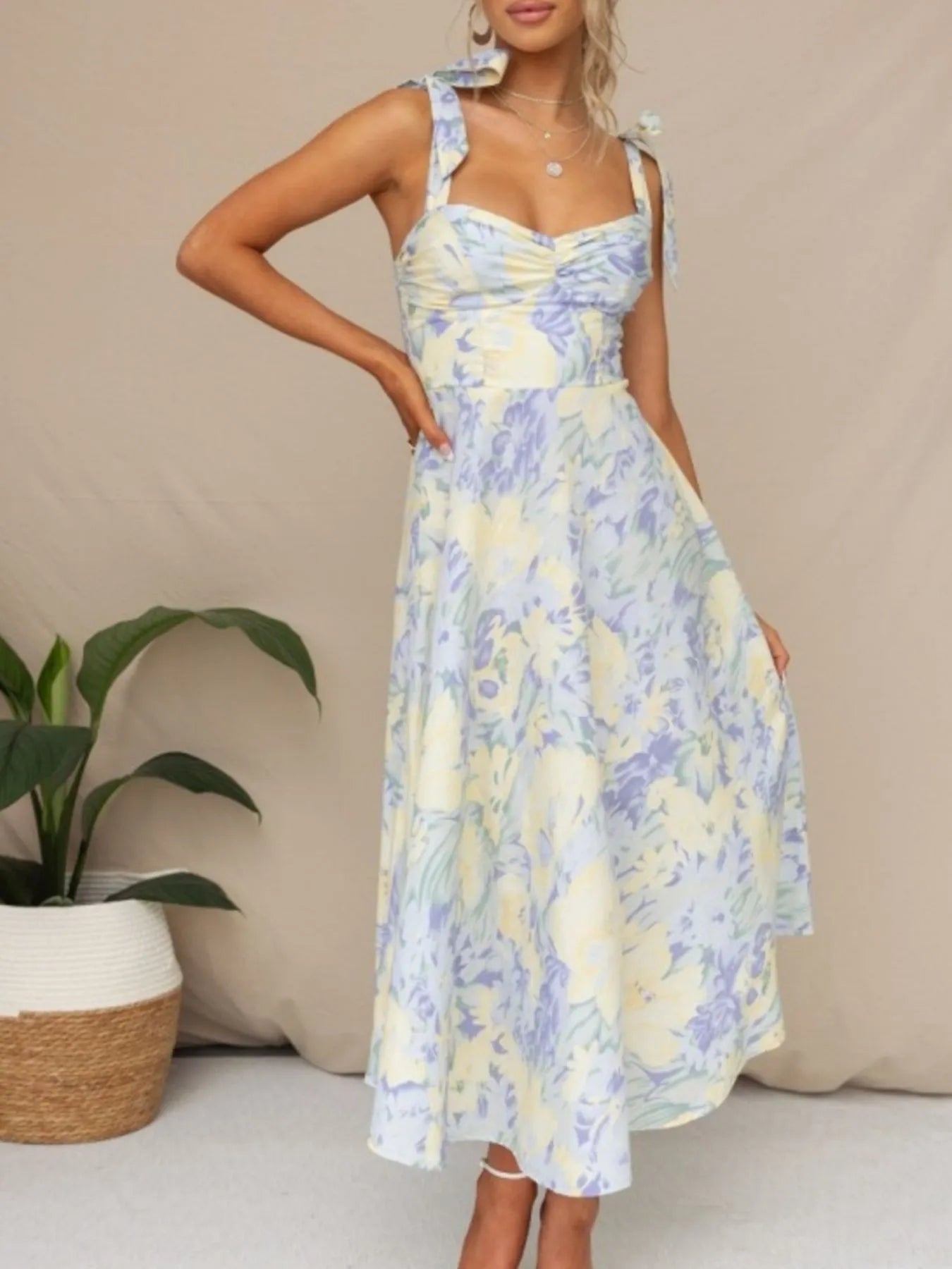 Tie-Shoulder Sweetheart Neck Summer Dress OutfitFlow