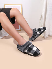 Outfit Flow - Plaid Furry Round Toe Flat Slippers