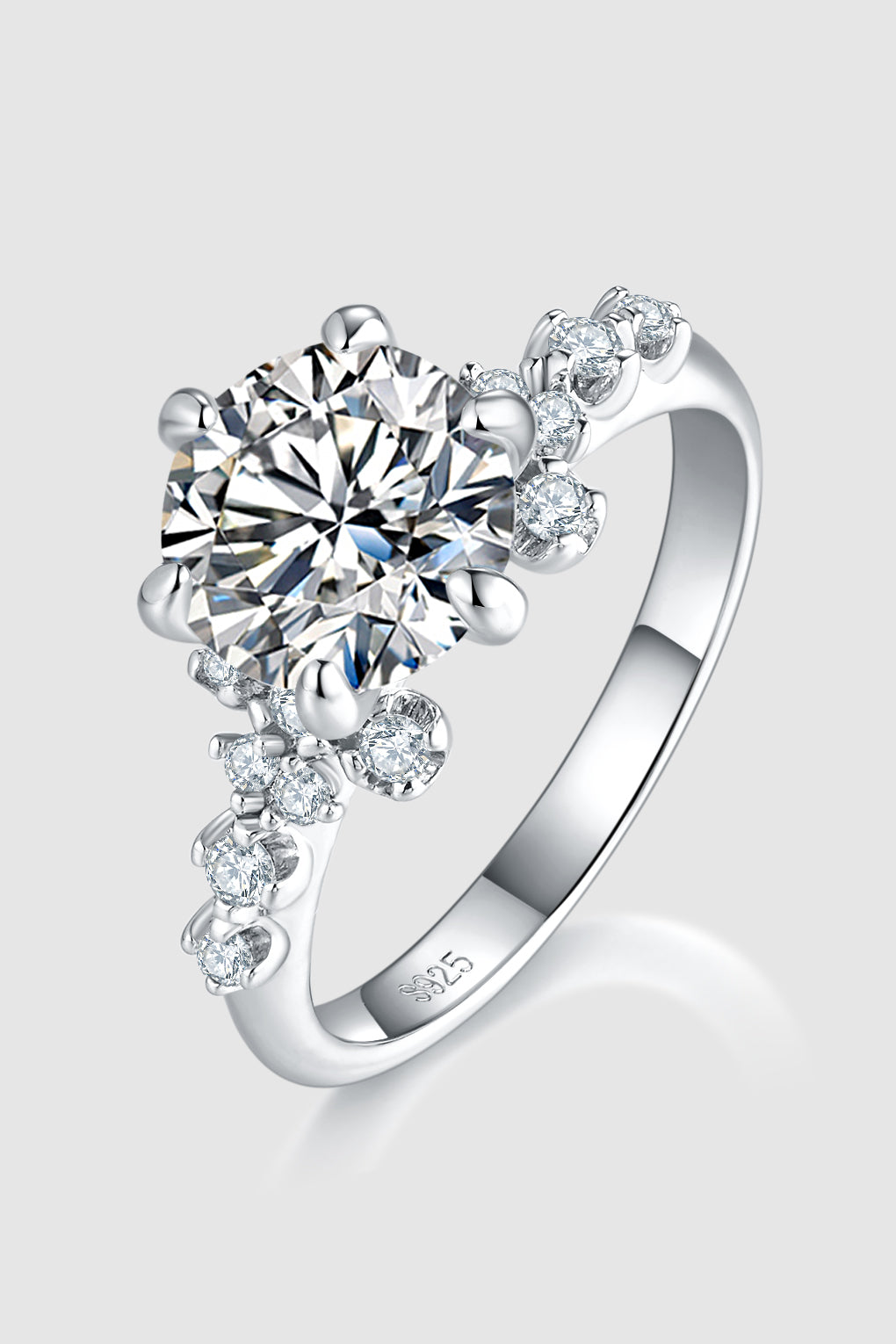 Outfit Flow - 2 Carat Moissanite 925 Sterling Silver Ring