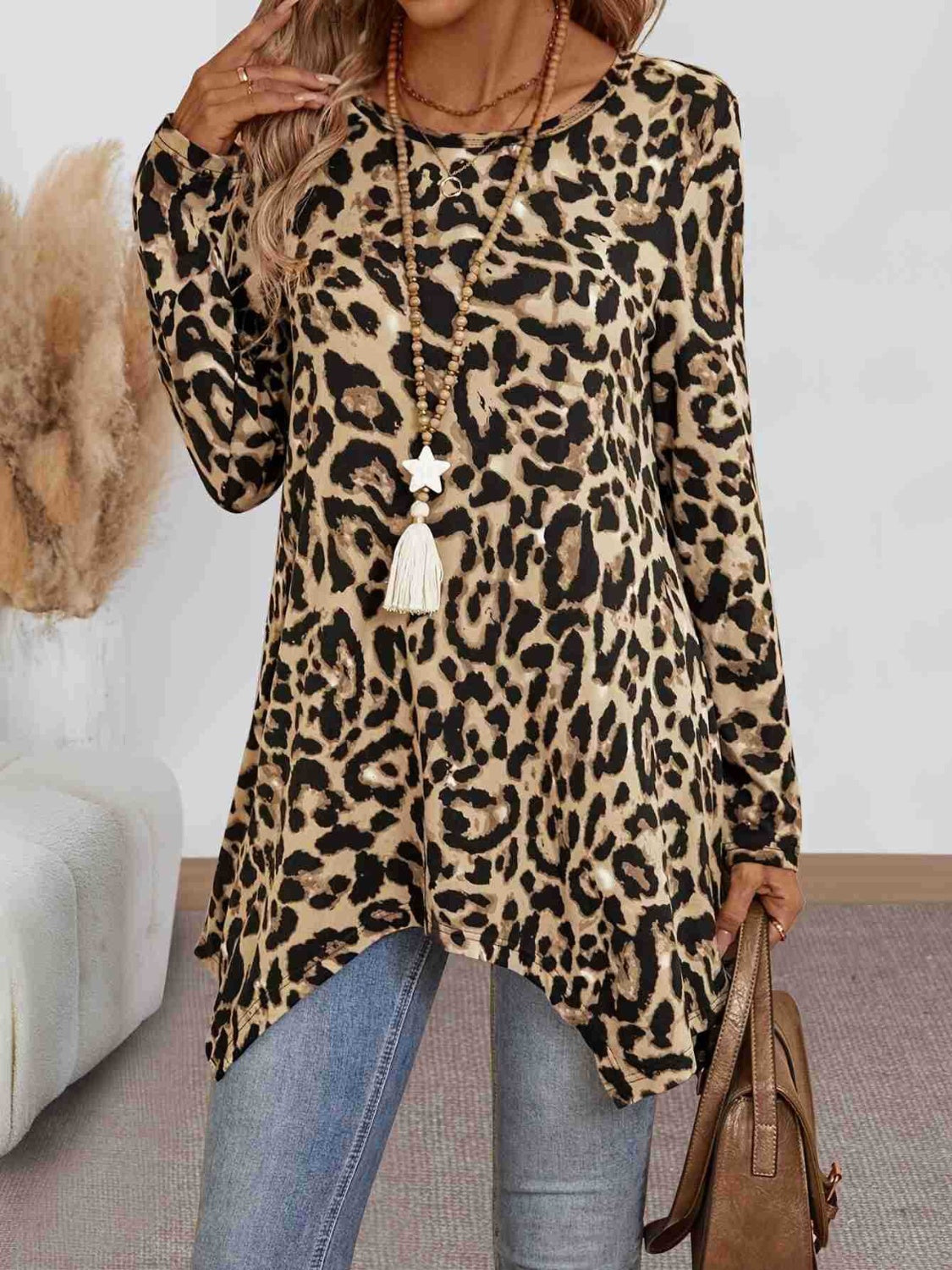 Outfit Flow - Leopard Round Neck Long Sleeve T-Shirt