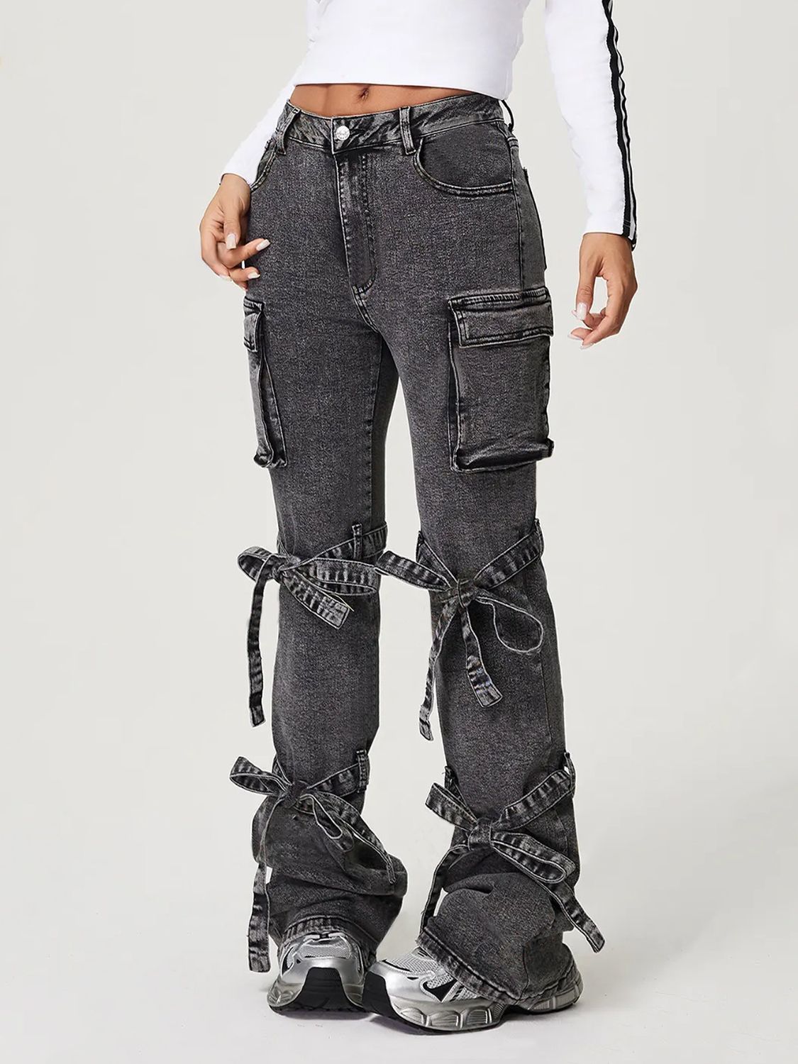 Outfit Flow - Bow Tied Mid Rise Jeans with Cargo Pockets