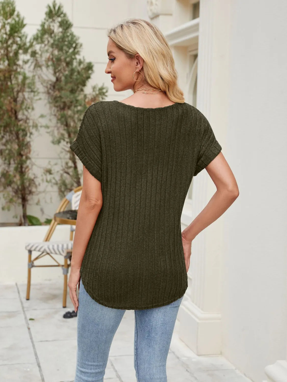 Round Neck Short Sleeve T-Shirt OutfitFlow