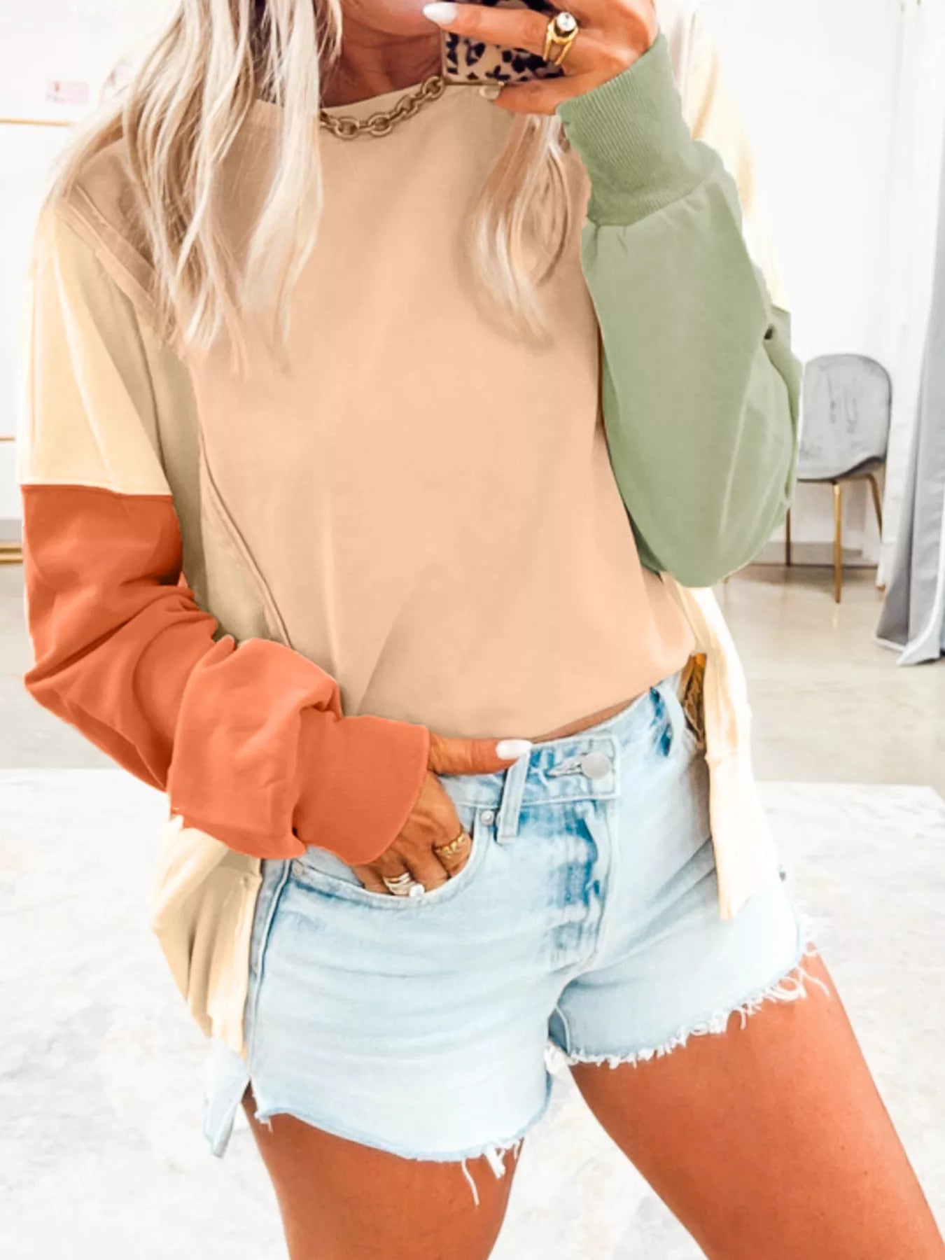 Color Block Round Neck Oversized Sweatshirt OutfitFlow