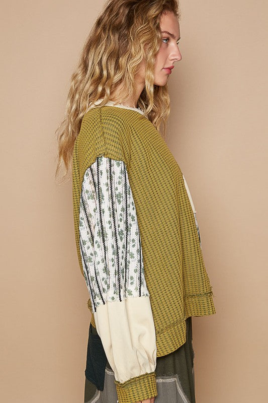 Outfit Flow - POL Exposed Seam Floral Patch Color Block Round Neck Sweatshirt