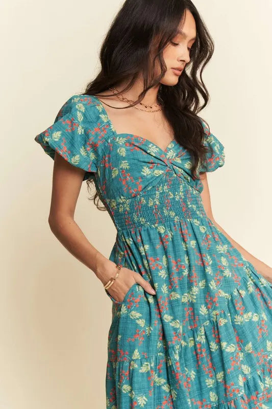 Davi & Dani Lightweight Sweetheart Neck Textured Tiered Maxi Dress OutfitFlow