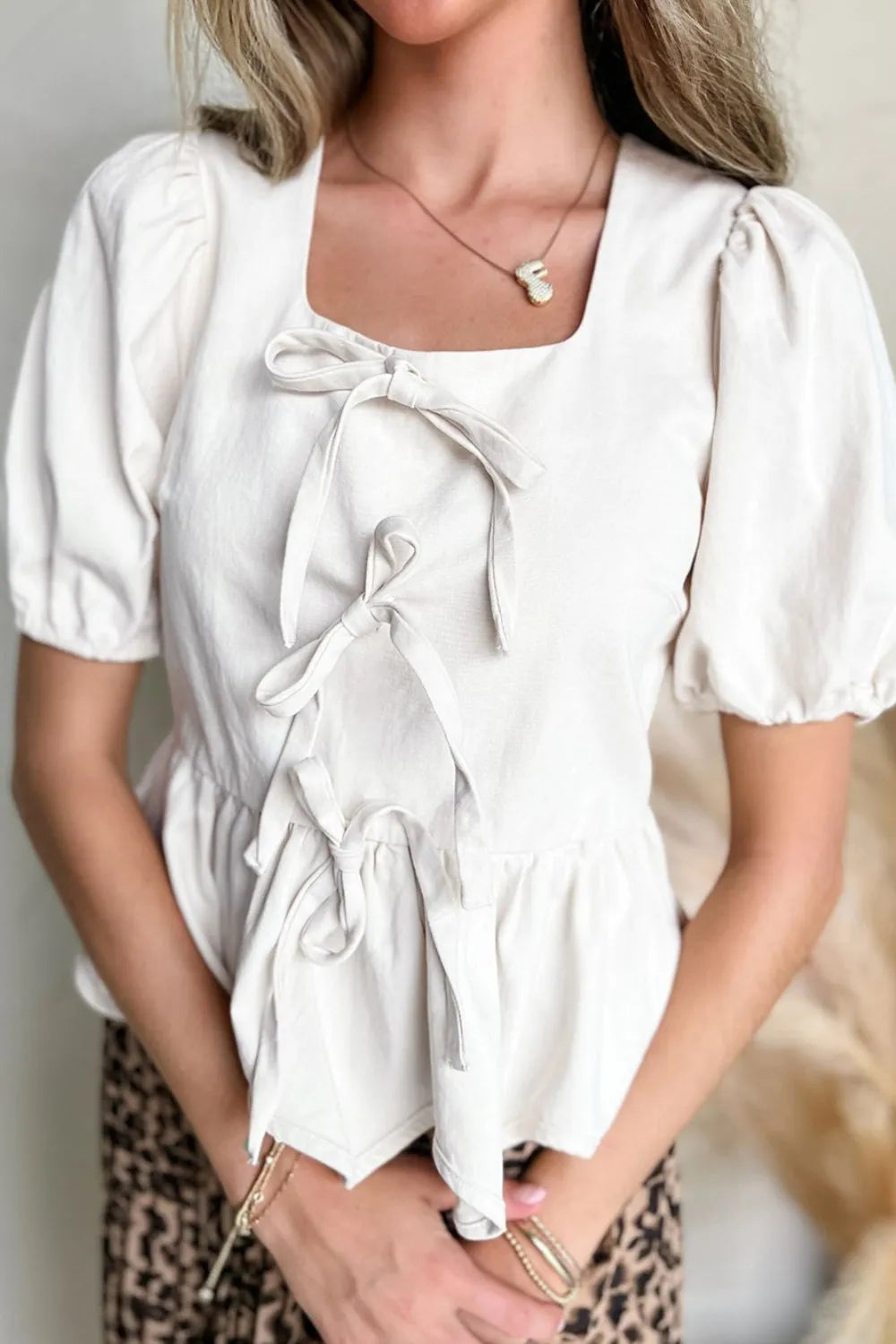 Bow Knot Decor Square Neck Puff Sleeve Peplum Top OutfitFlow