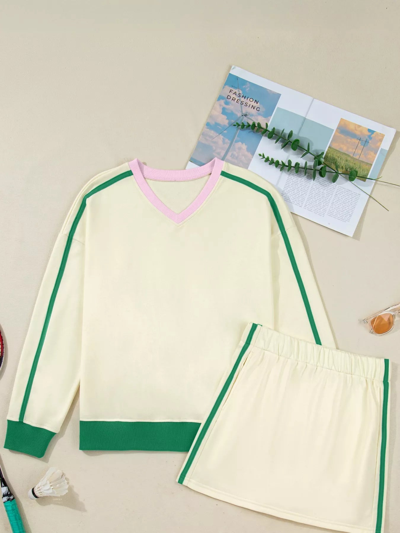 Ribbed Colorblock Trim V Neck Sporty Pullover Mini Skort 2pcs Athleisure Set Trendsi