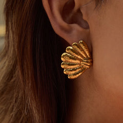 18K Gold-Plated Shell Stud Earrings Gold One Size OutfitFlow