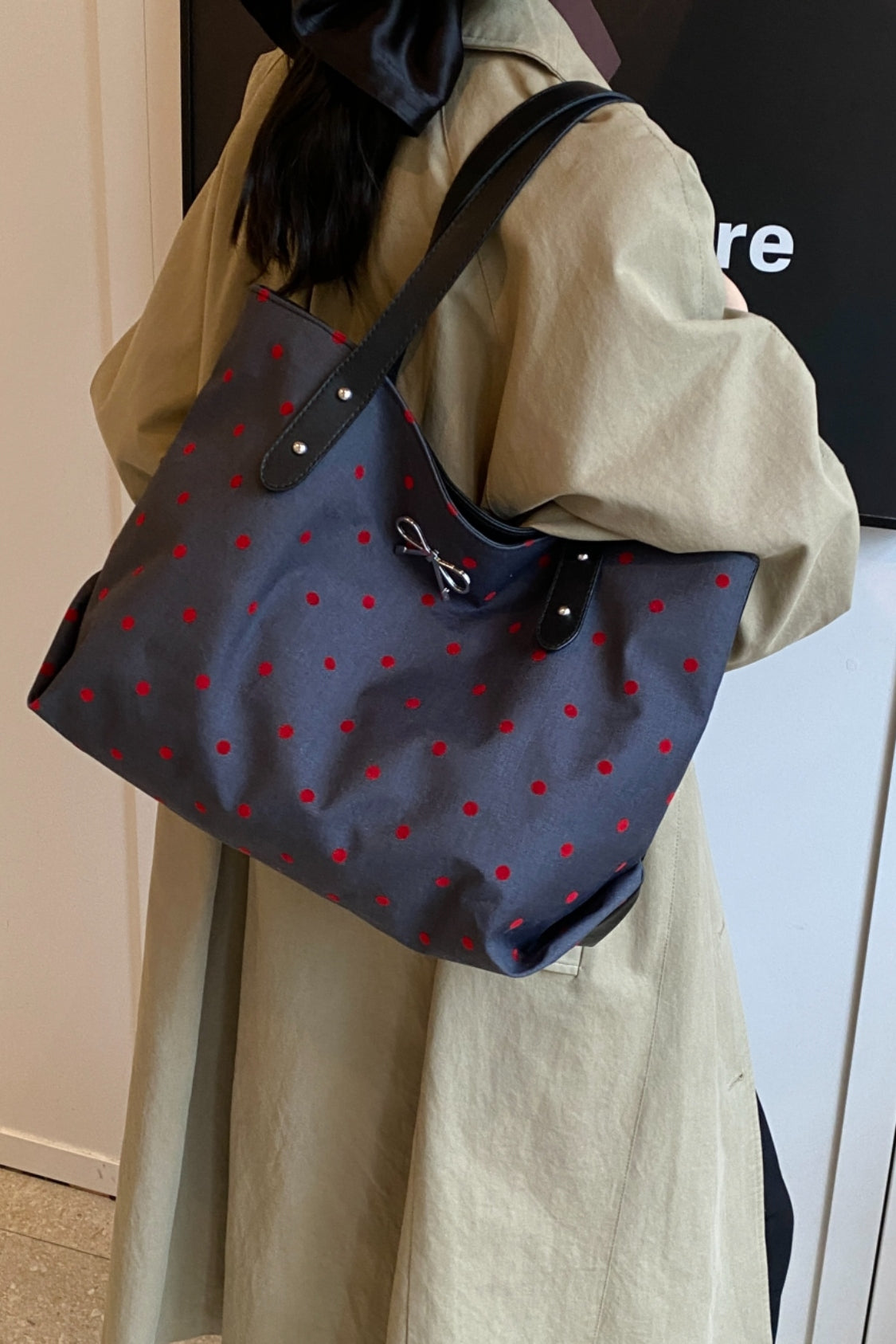 Outfit Flow - Polyester Bow Polka Dot Tote Bag