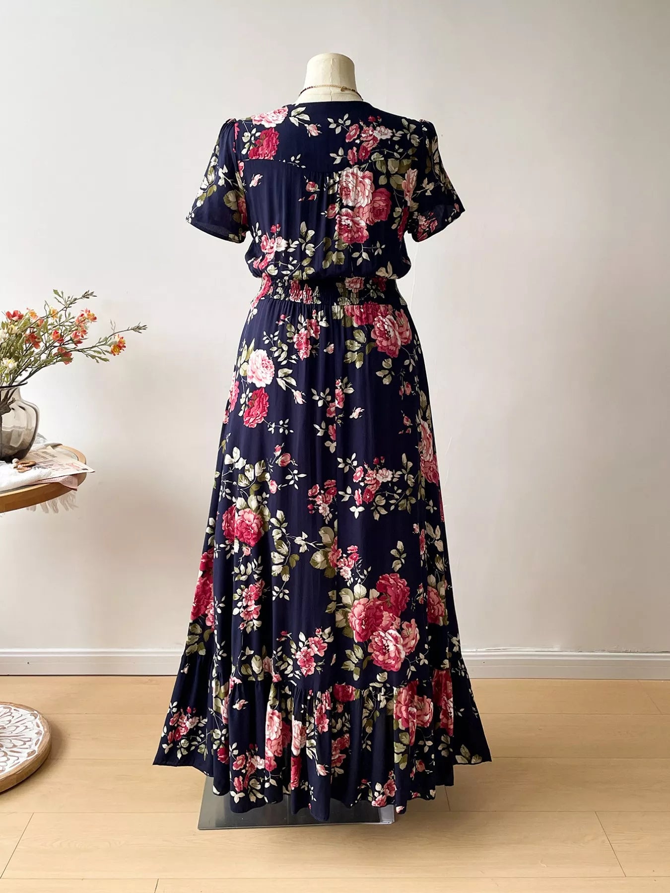 Plus Size Floral Print Short Sleeves V-Neck Dress OutfitFlow