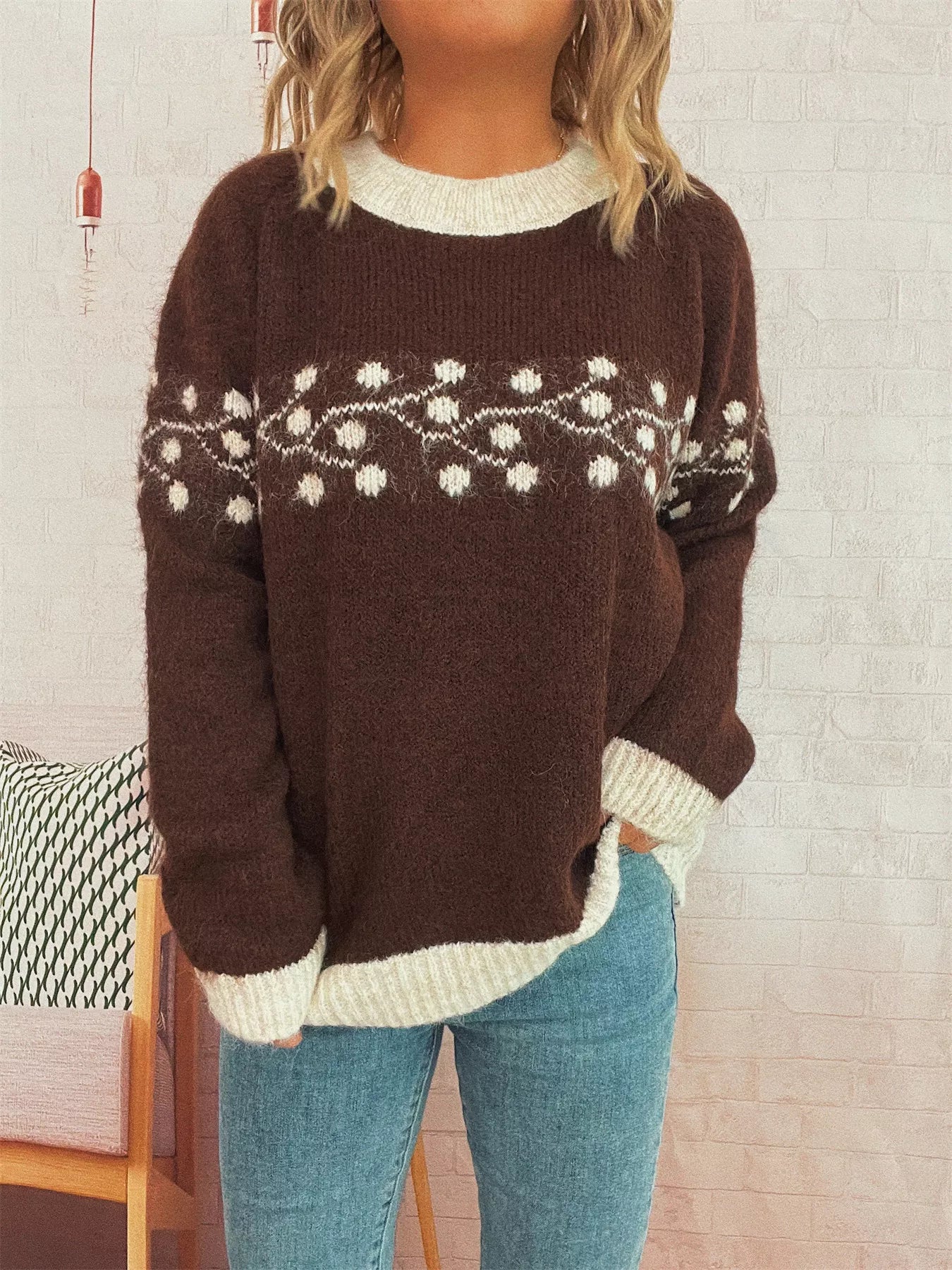 Contrast Hem Round Neck Sweater OutfitFlow