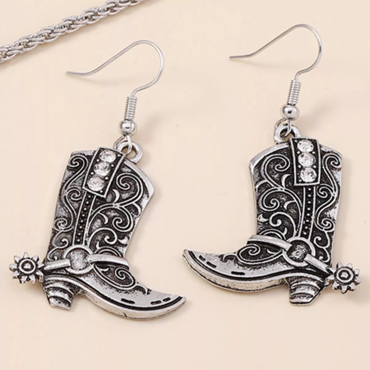 Vintage Western Cowboy Boot Dangle Earrings Silver onesize OutfitFlow