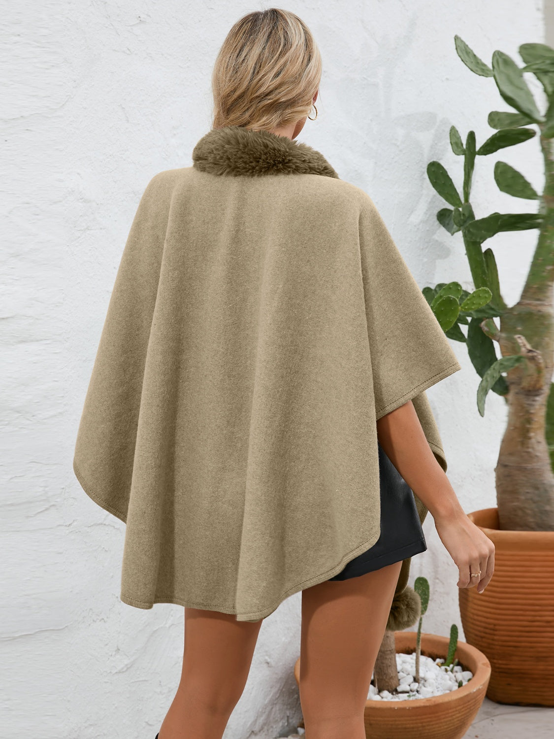 Outfit Flow - Fuzzy Trim Open Front Poncho