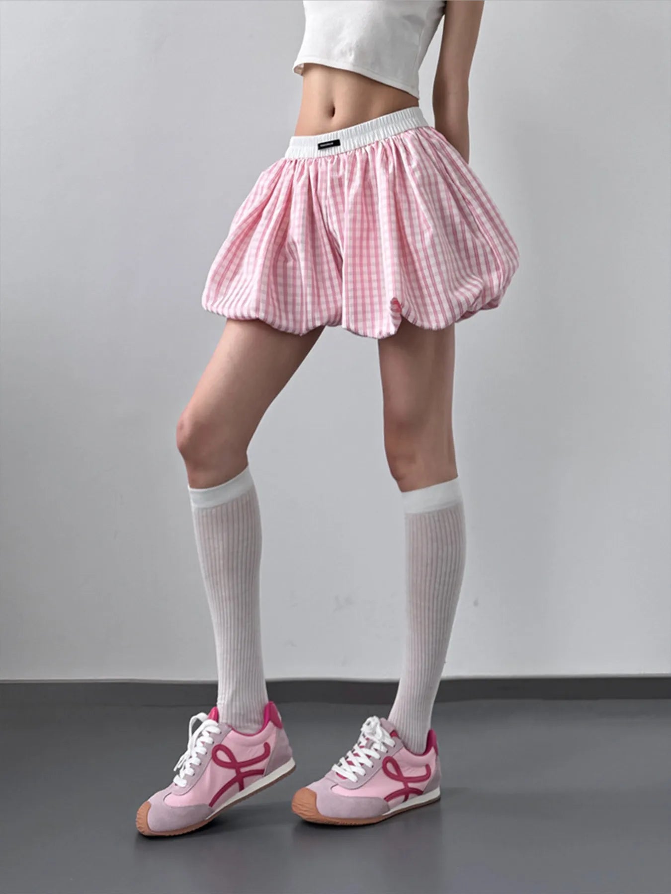 Plaid Elastic Waist Casual Shorts OutfitFlow