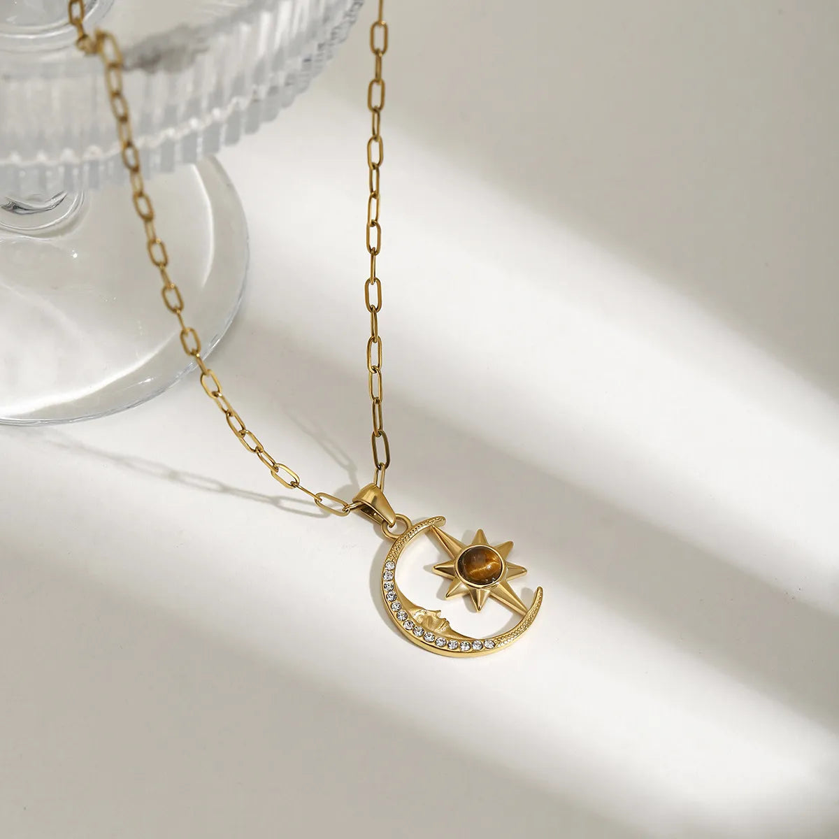 18K Gold-Plated Moon Star Pendant Necklace OutfitFlow