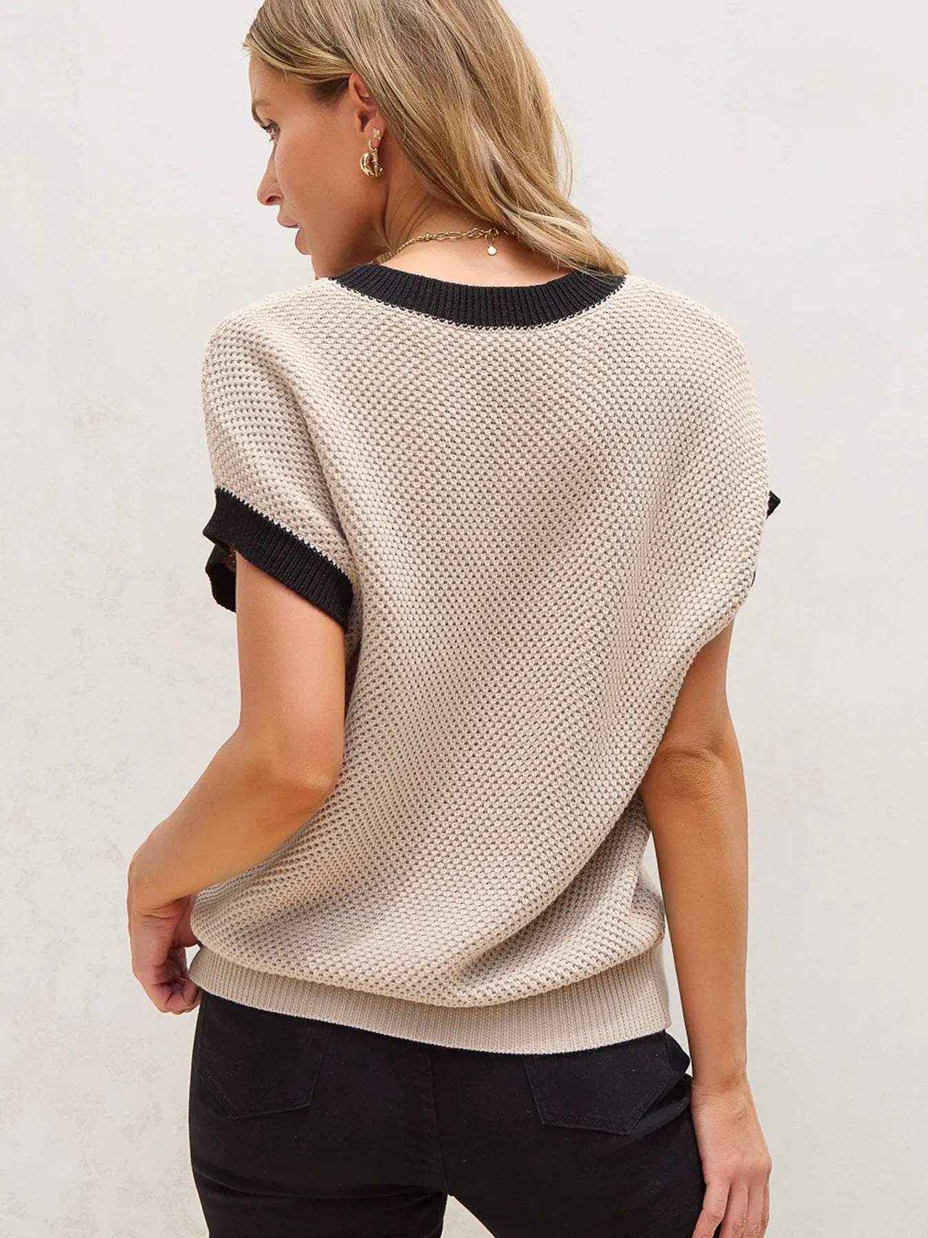 Howdy Cowboy Hat Embroidered Short Sleeve Sweater OutfitFlow