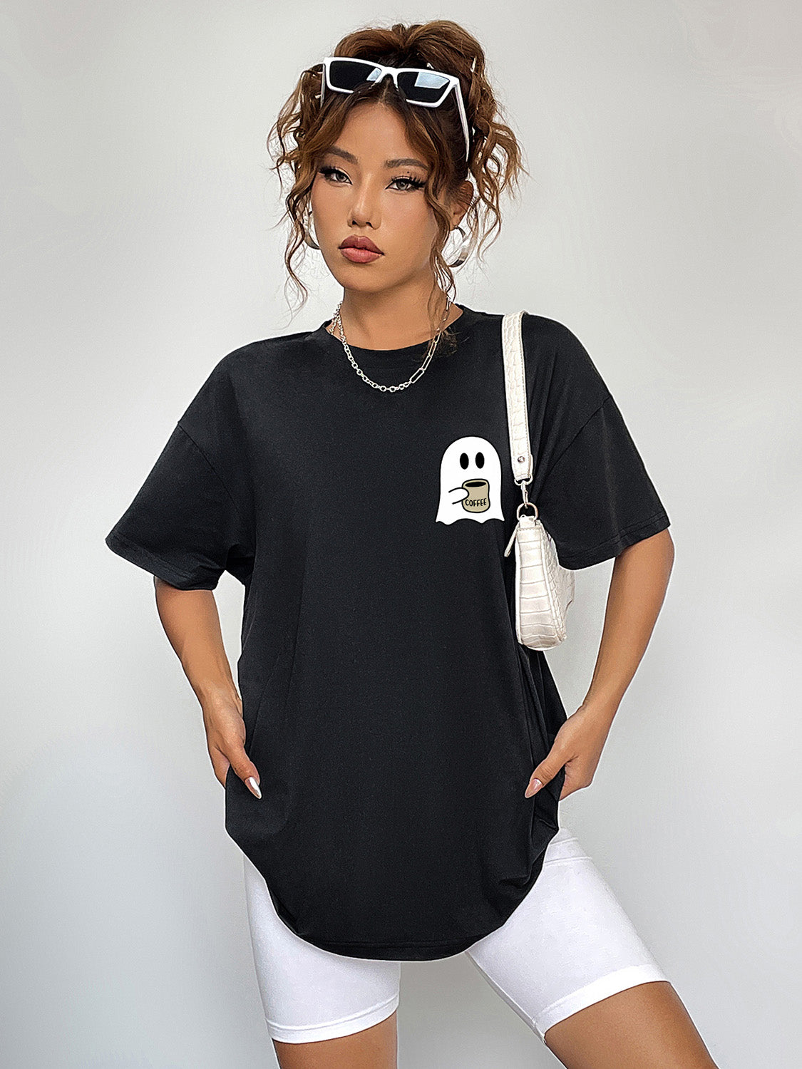Round Neck Short Sleeve Ghost Graphic T-Shirt OutfitFlow
