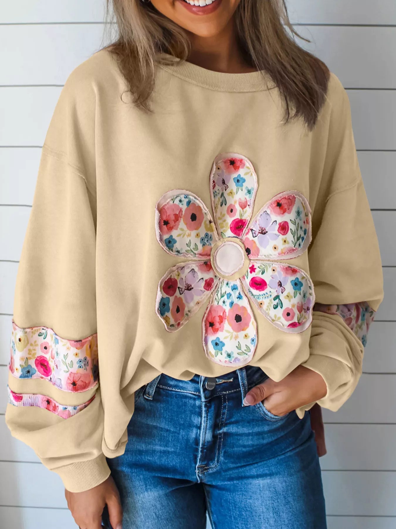 Plus Size Floral Applique Drop Shoulder Sweatshirt OutfitFlow