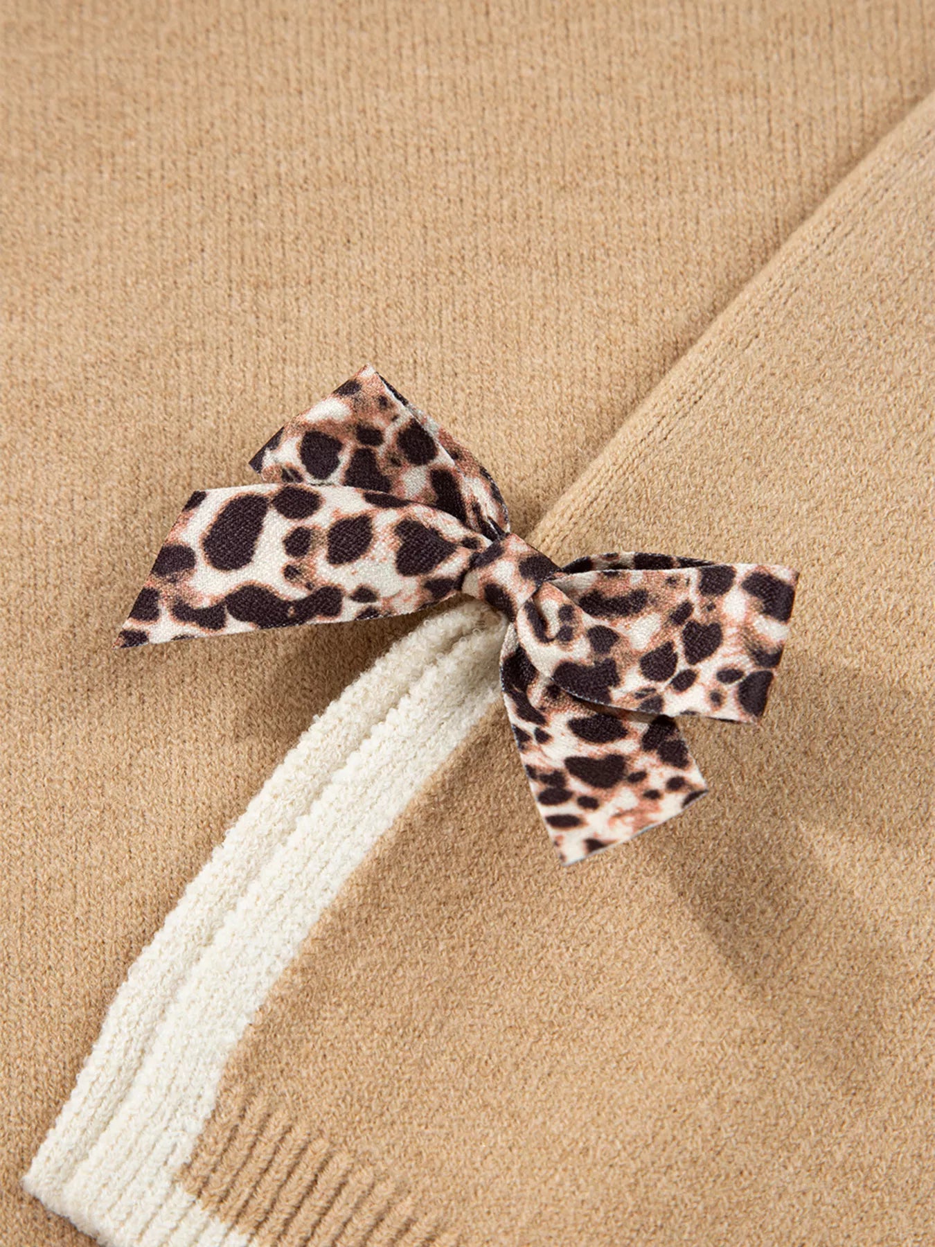 Leopard Bow Decor Split Cuff Contrast Trim Sweater OutfitFlow
