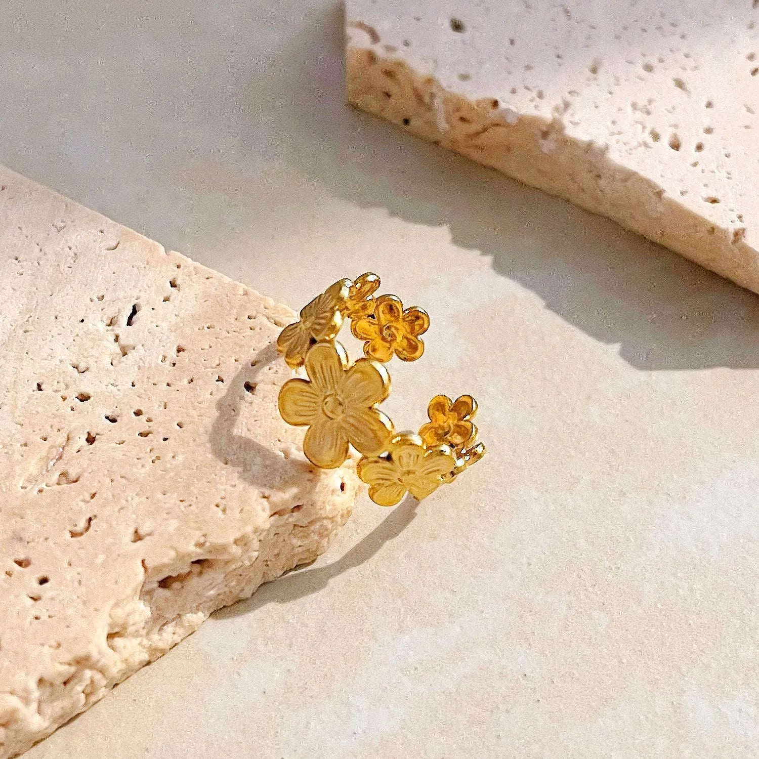 18K Gold-Plated Flower Cluster Ring OutfitFlow