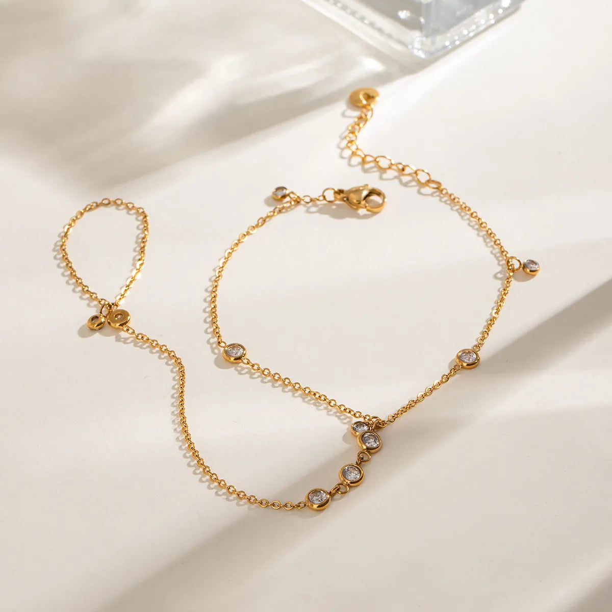 18K Gold-Plated Inlaid Rhinestone Chain Bracelet OutfitFlow