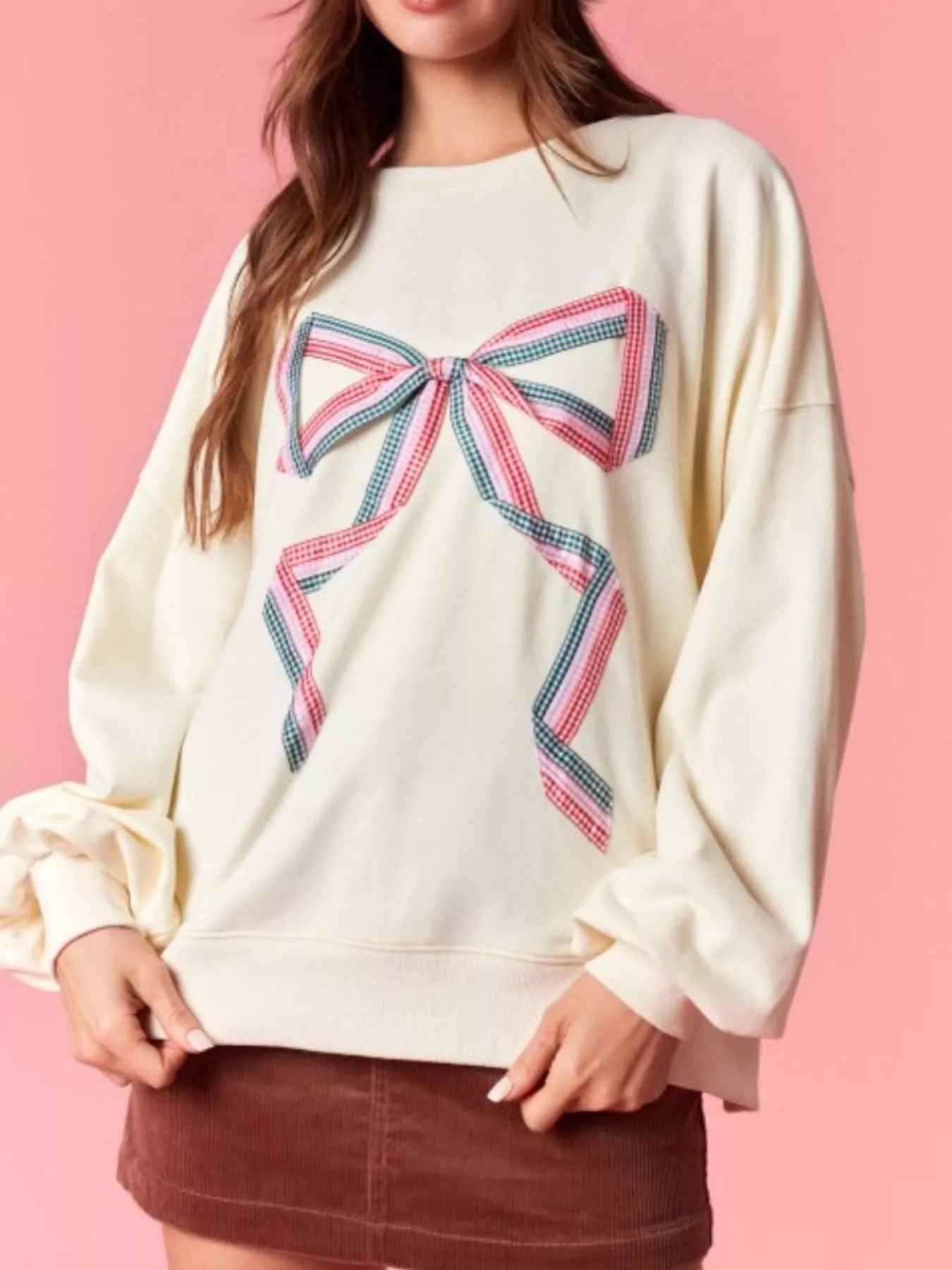 Bow Crew Neck Sweatshirt Beige OutfitFlow
