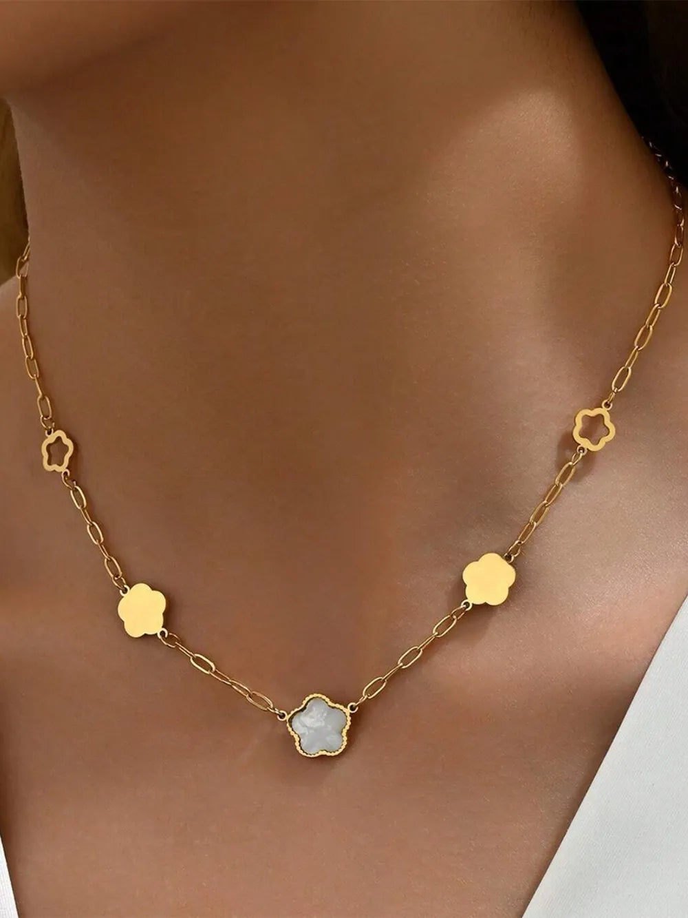 Stainless Steel White Mother-Of-Pearl Flower Necklace OutfitFlow