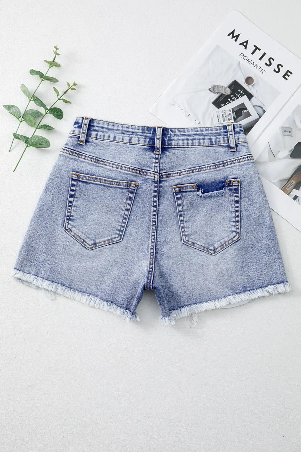 Pearl Studded Pockets Raw Hem Denim Shorts OutfitFlow