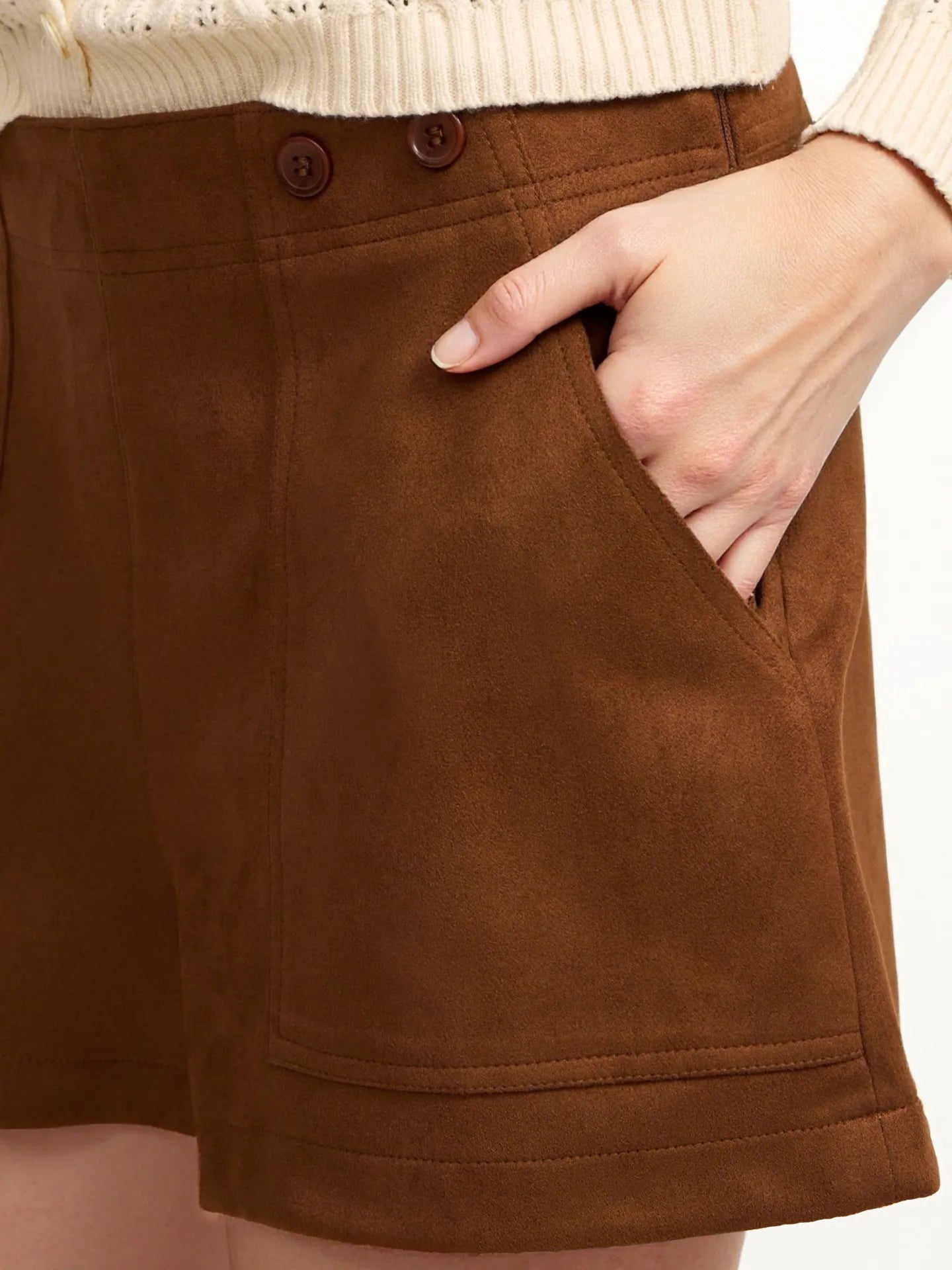 Pocketed Casual Shorts OutfitFlow