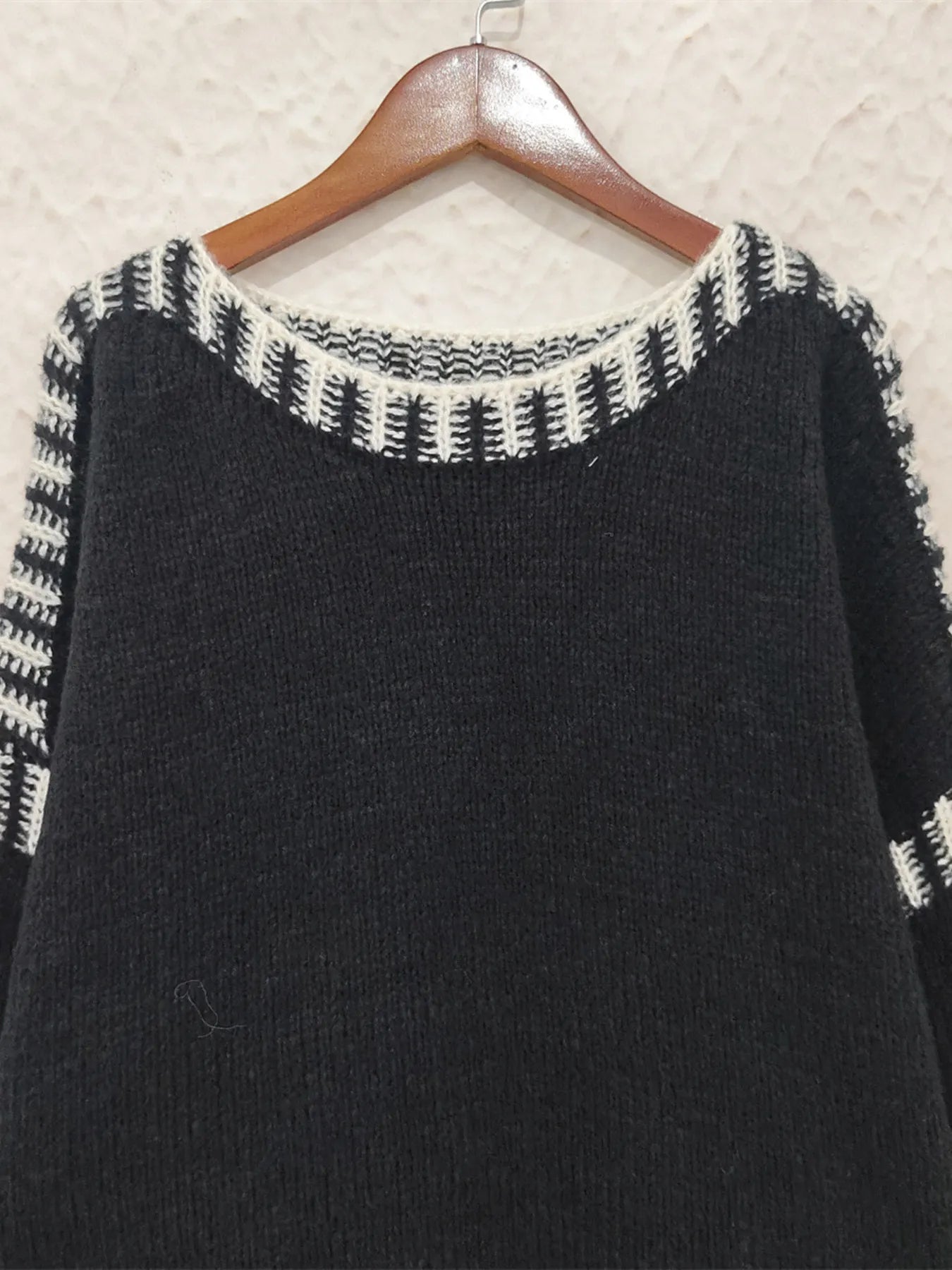 Contrast Trim Oversized Sweater OutfitFlow
