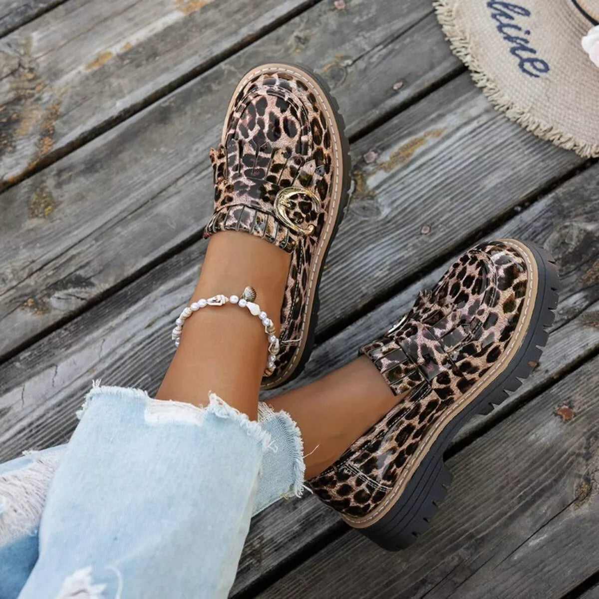 Round Toe Platform Loafers Trendsi