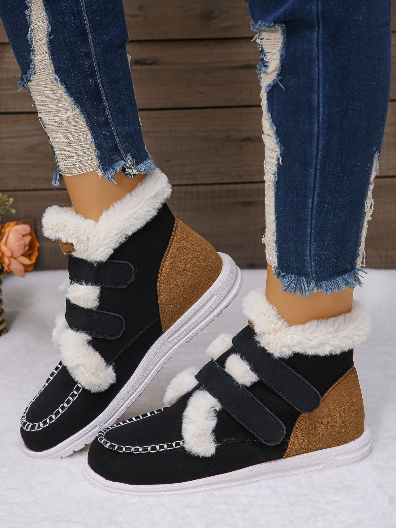 Outfit Flow - Faux Fur Round Toe Flat Boots