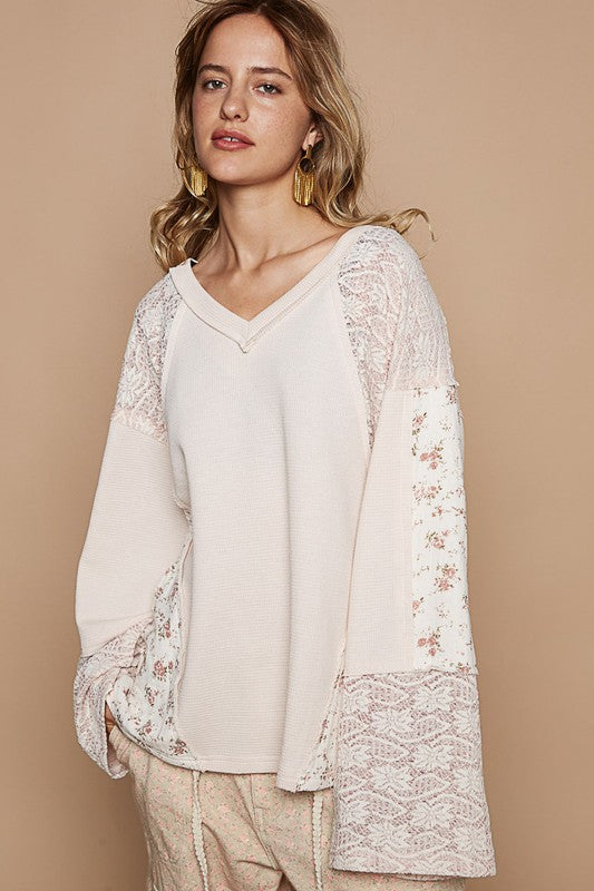 Outfit Flow - POL Lace Floral Round Neck Knit Top