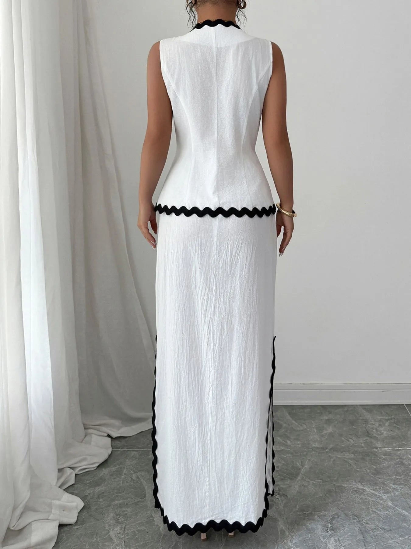 Contrast Scalloped Trim Sleeveless Top and Skirt Set OutfitFlow