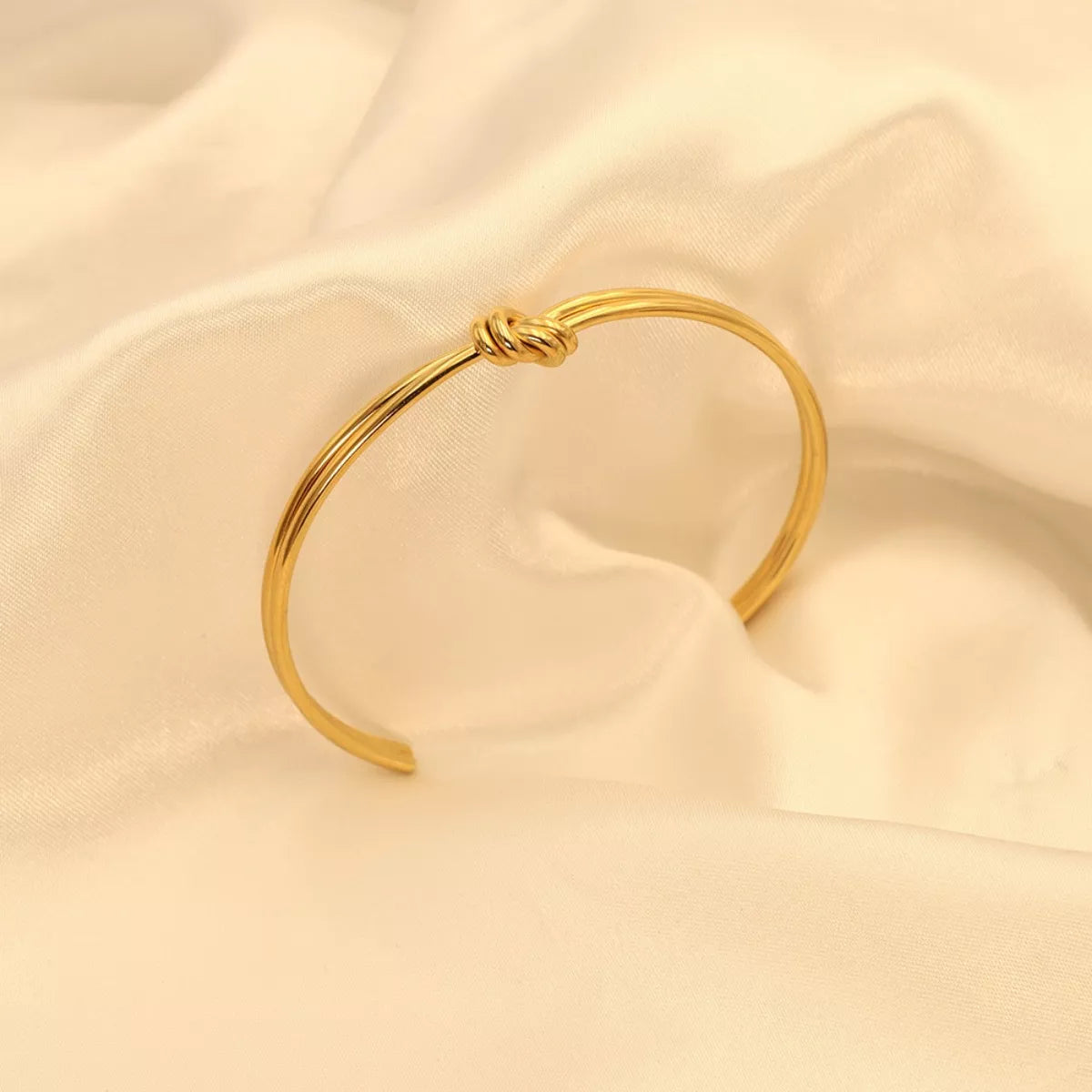 18K Gold-Plated Knot Open Bracelet Gold onesize OutfitFlow