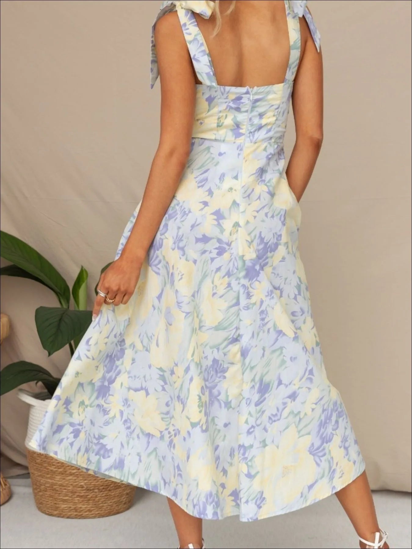 Tie-Shoulder Sweetheart Neck Summer Dress OutfitFlow