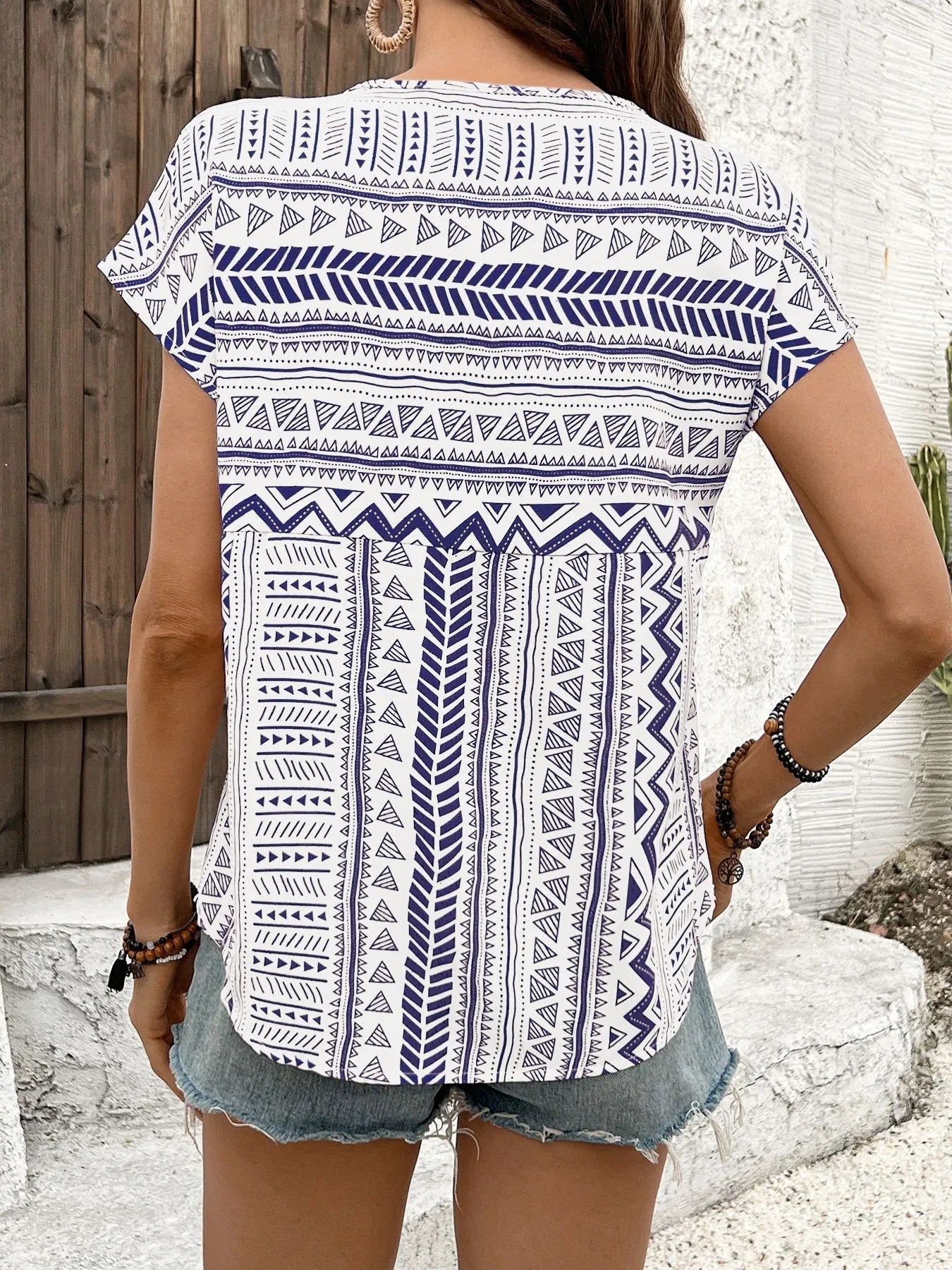 Geometric Print Short Sleeve Blouse OutfitFlow