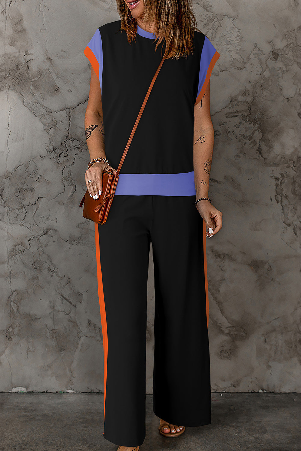 Outfit Flow - Contrast Round Neck Top and Pants Set