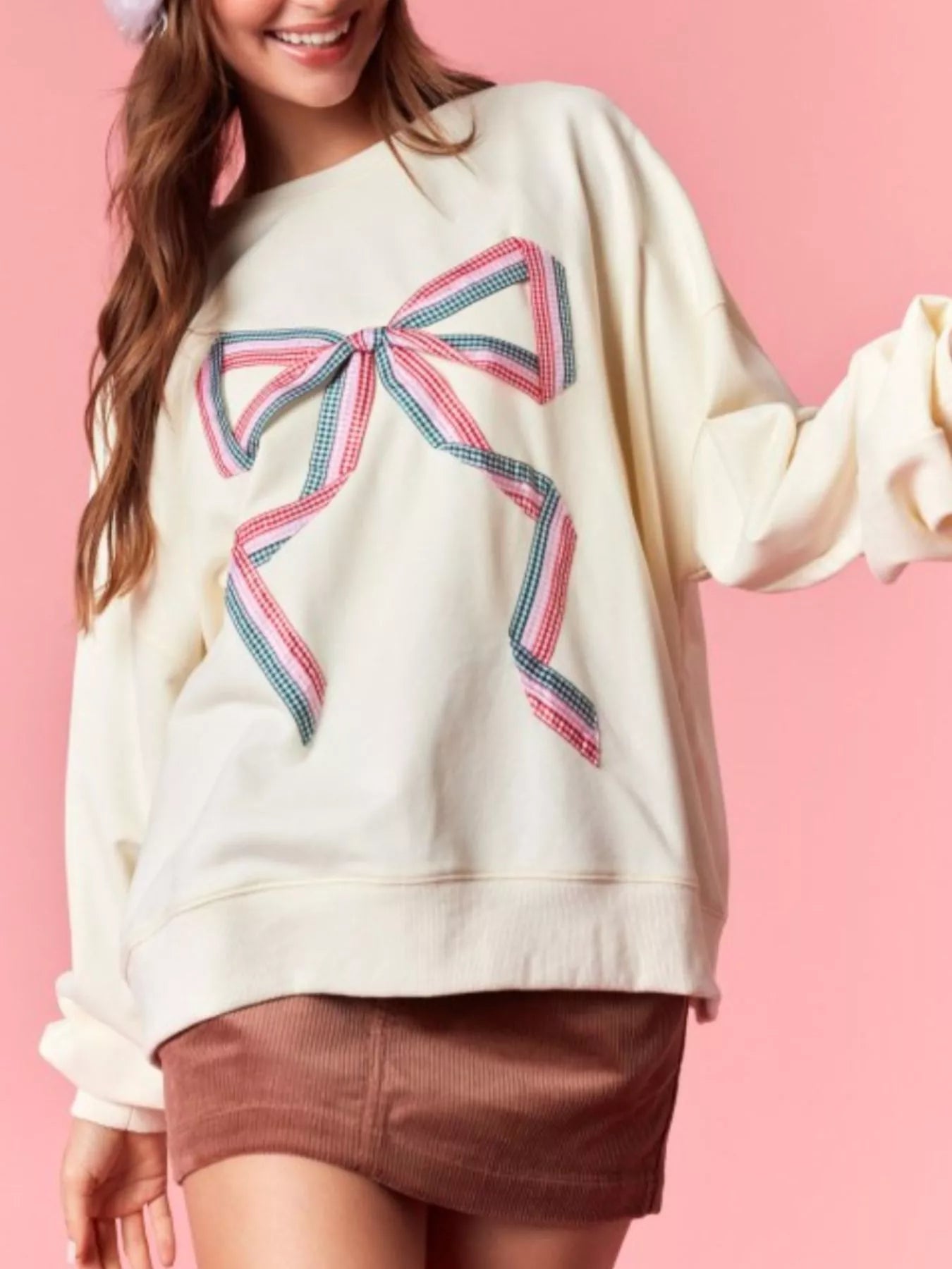 Bow Crew Neck Sweatshirt OutfitFlow