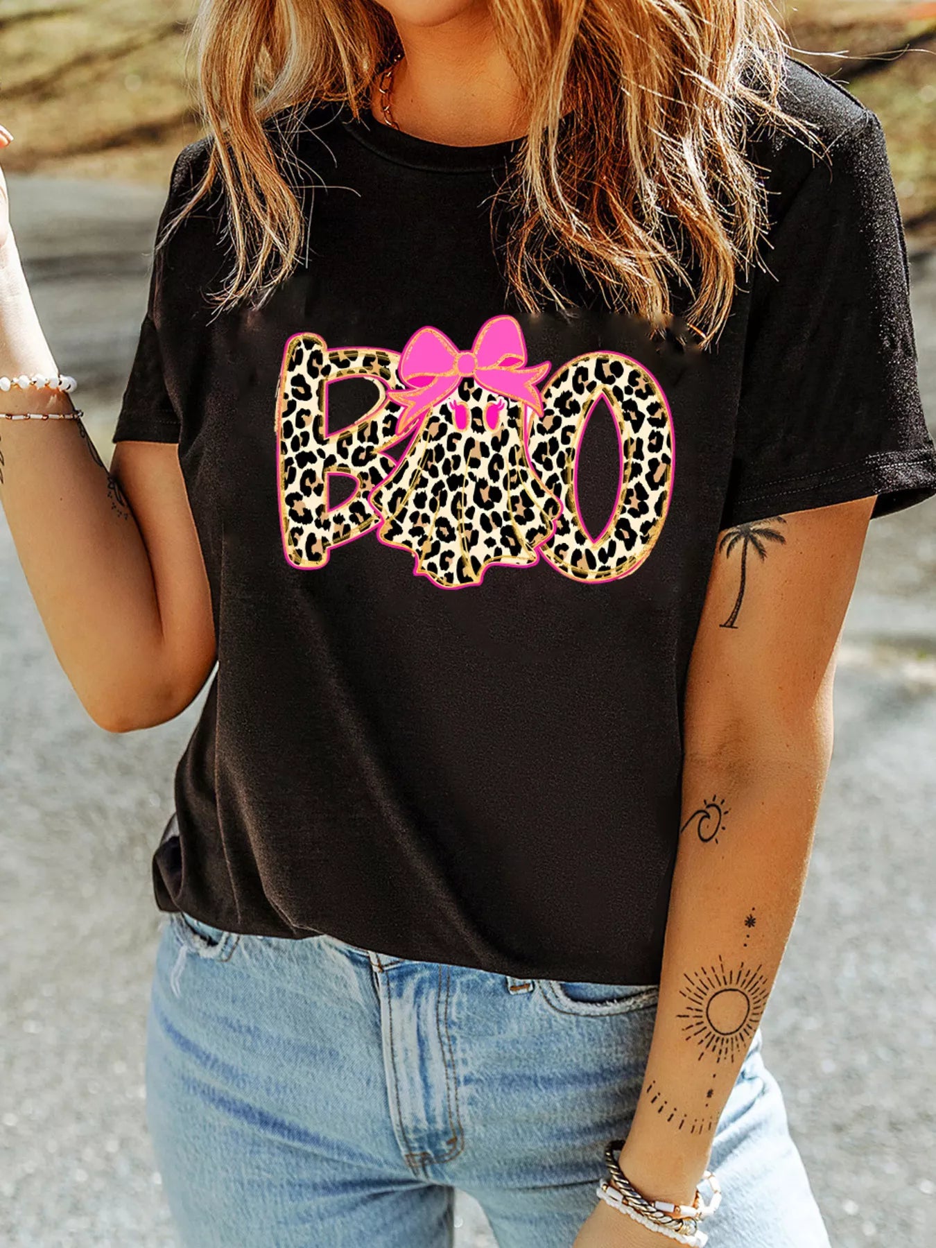 Halloween Ghost Boo Graphic Round Neck T Shirt OutfitFlow