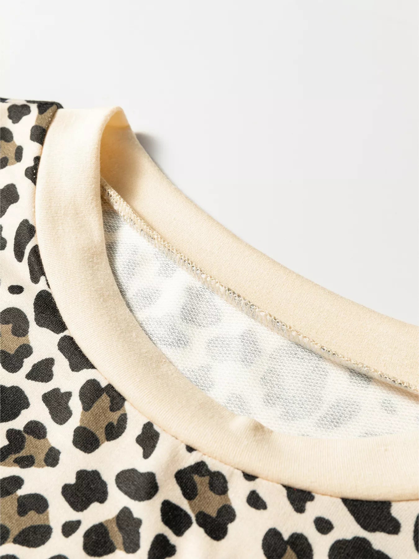 Leopard Print Contrast Trim Long Sleeve Pullover and Drawstring Shorts 2pcs Outfit OutfitFlow