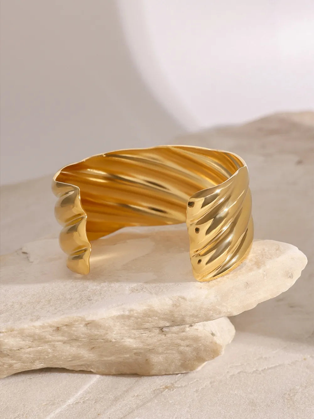 18K Gold-Plated Stainless Steel Open Ring OutfitFlow