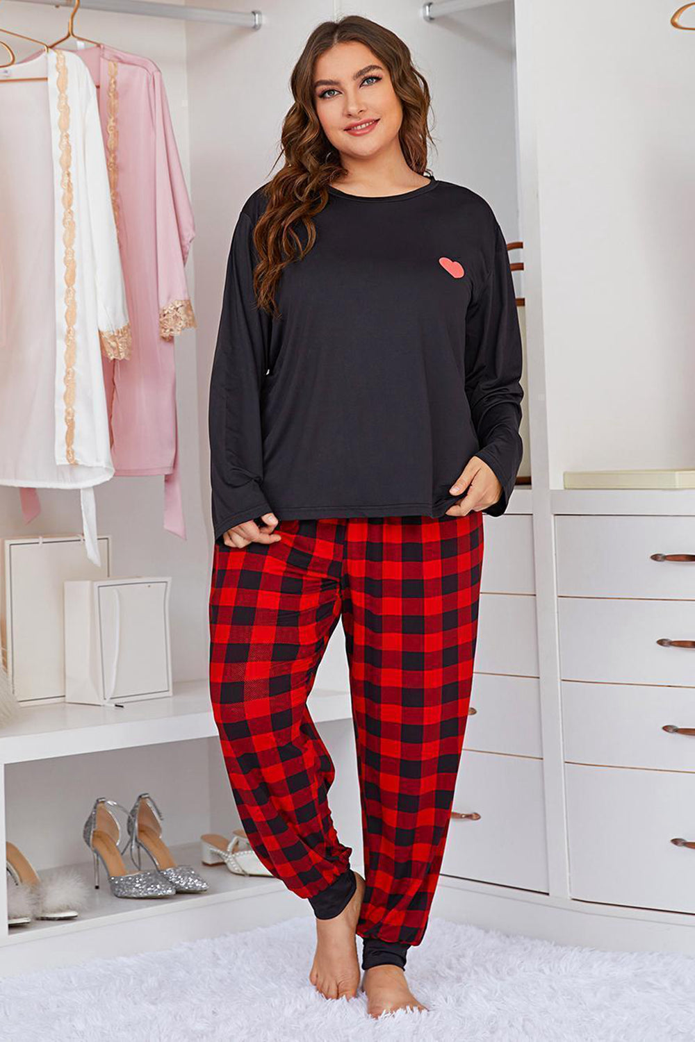 Outfit Flow - Plus Size Heart Graphic Top and Plaid Joggers Lounge Set