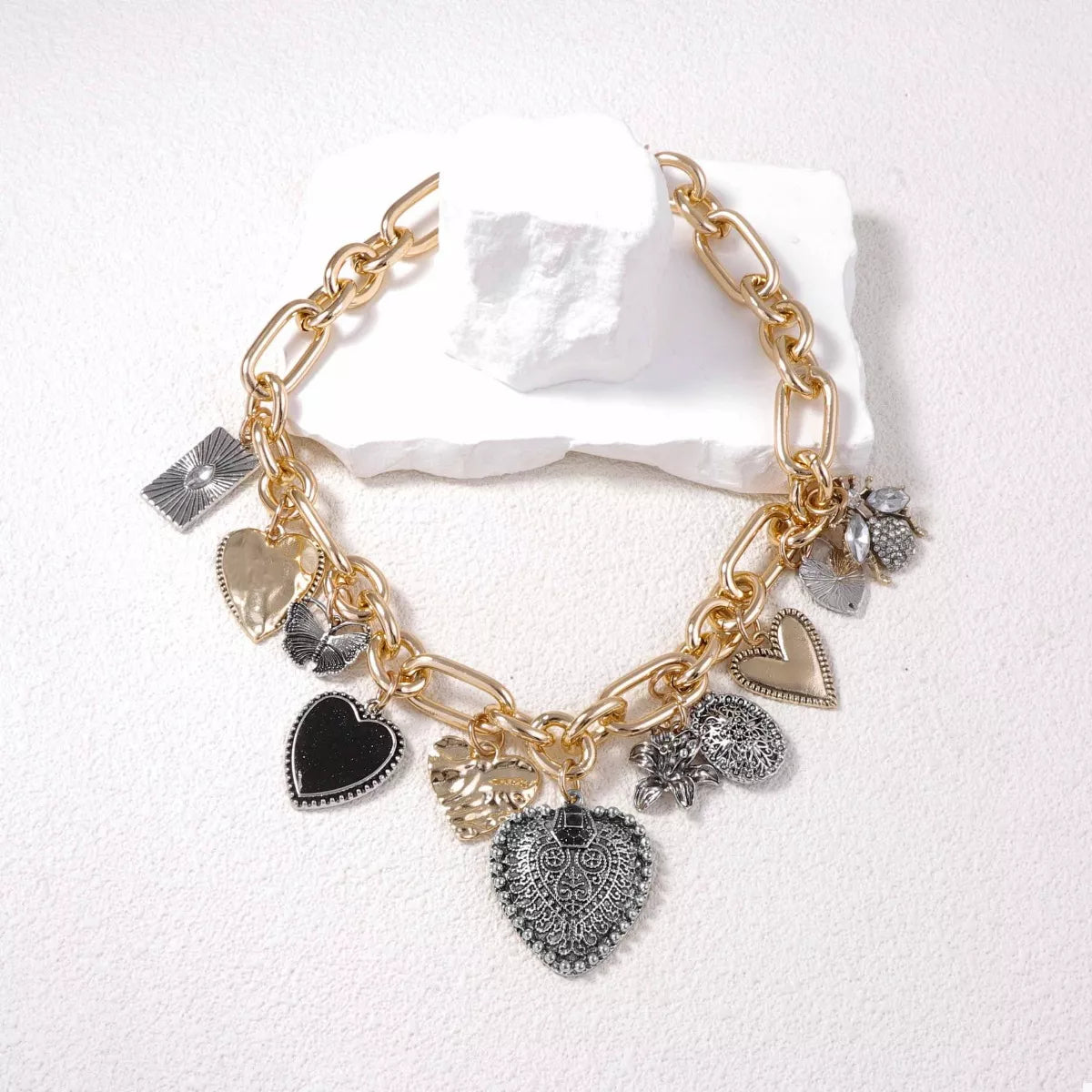 18K Gold-Plated Alloy Heart Charm Chain Statement Necklace OutfitFlow