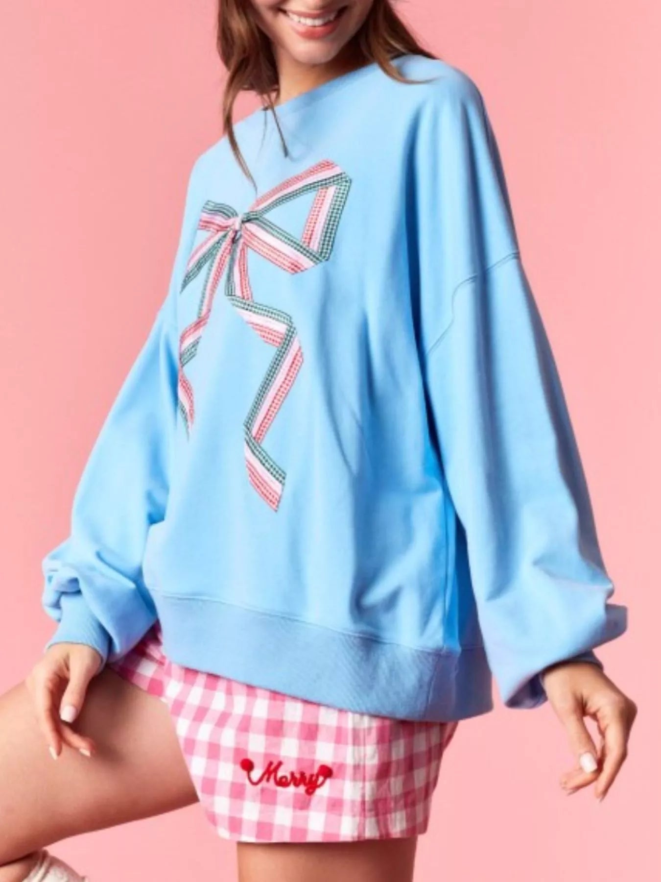 Bow Crew Neck Sweatshirt OutfitFlow