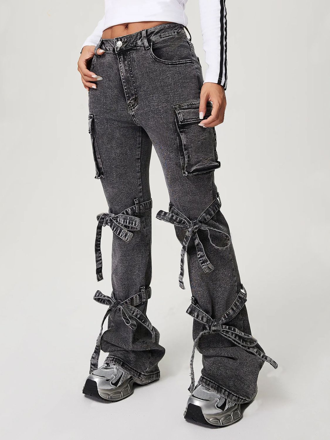 Outfit Flow - Bow Tied Mid Rise Jeans with Cargo Pockets