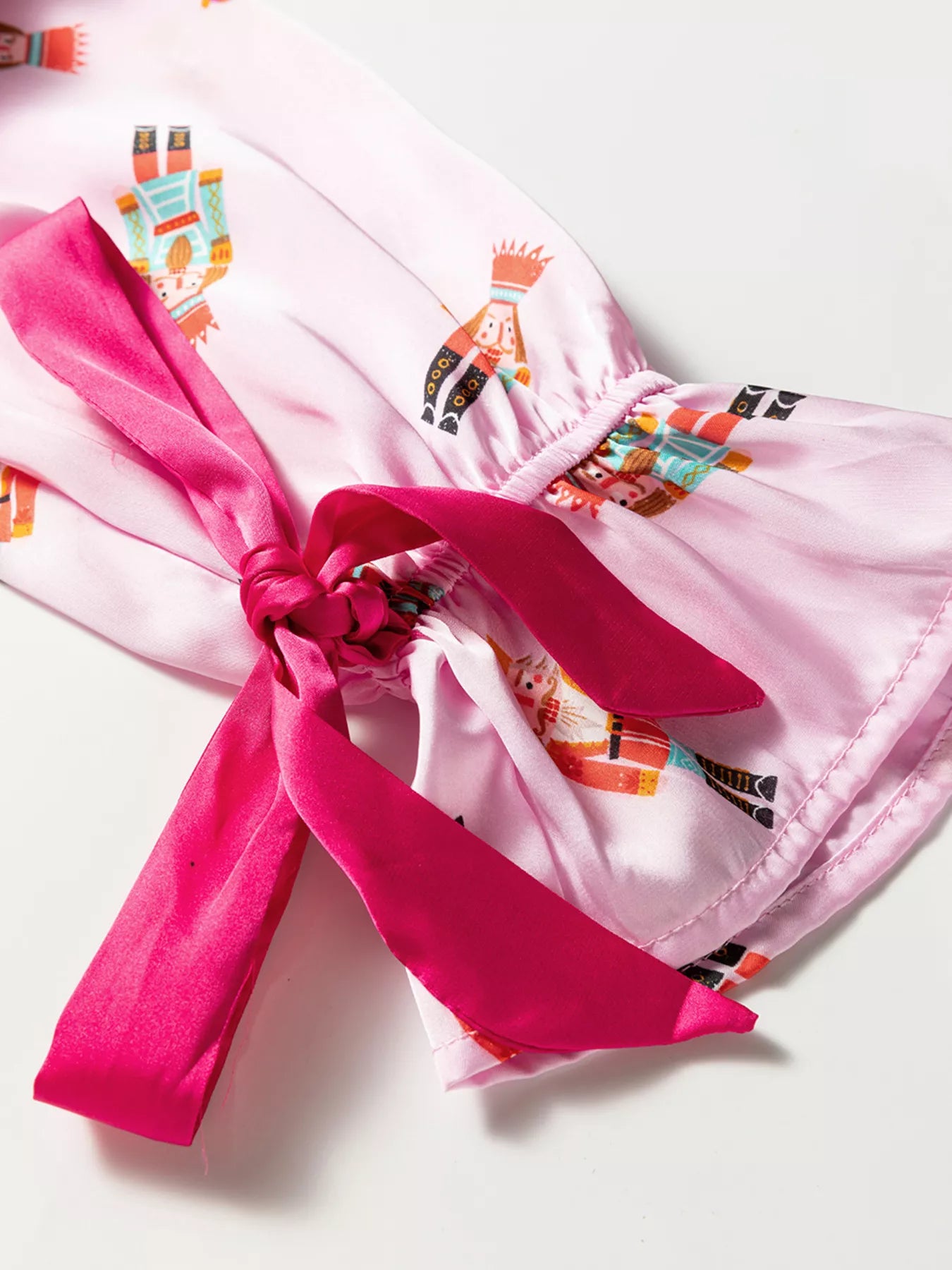 Nutcracker Print Contrast Trim Top and Shorts Pajama Set OutfitFlow
